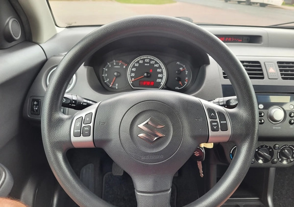 Suzuki Swift cena 14800 przebieg: 87000, rok produkcji 2006 z Poręba małe 277